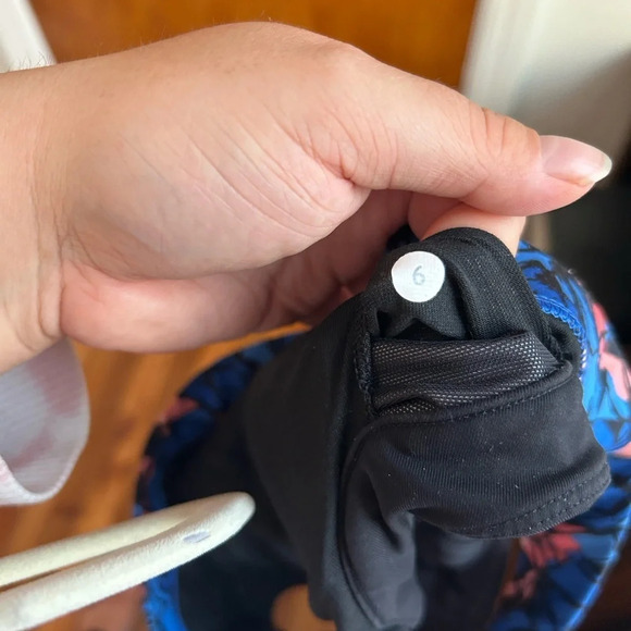 LULULEMON PATTERNED ENERGY SPORTS BRA - Picture 3 of 3